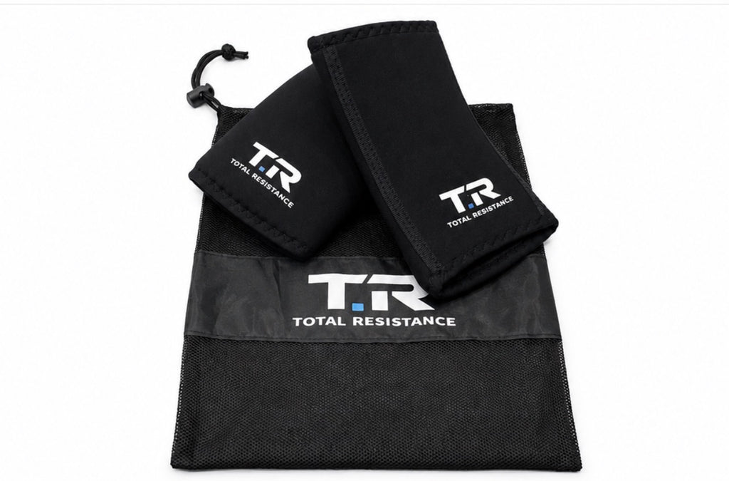 Total Resistance Half Stiff Elbow Sleeves in gebruik